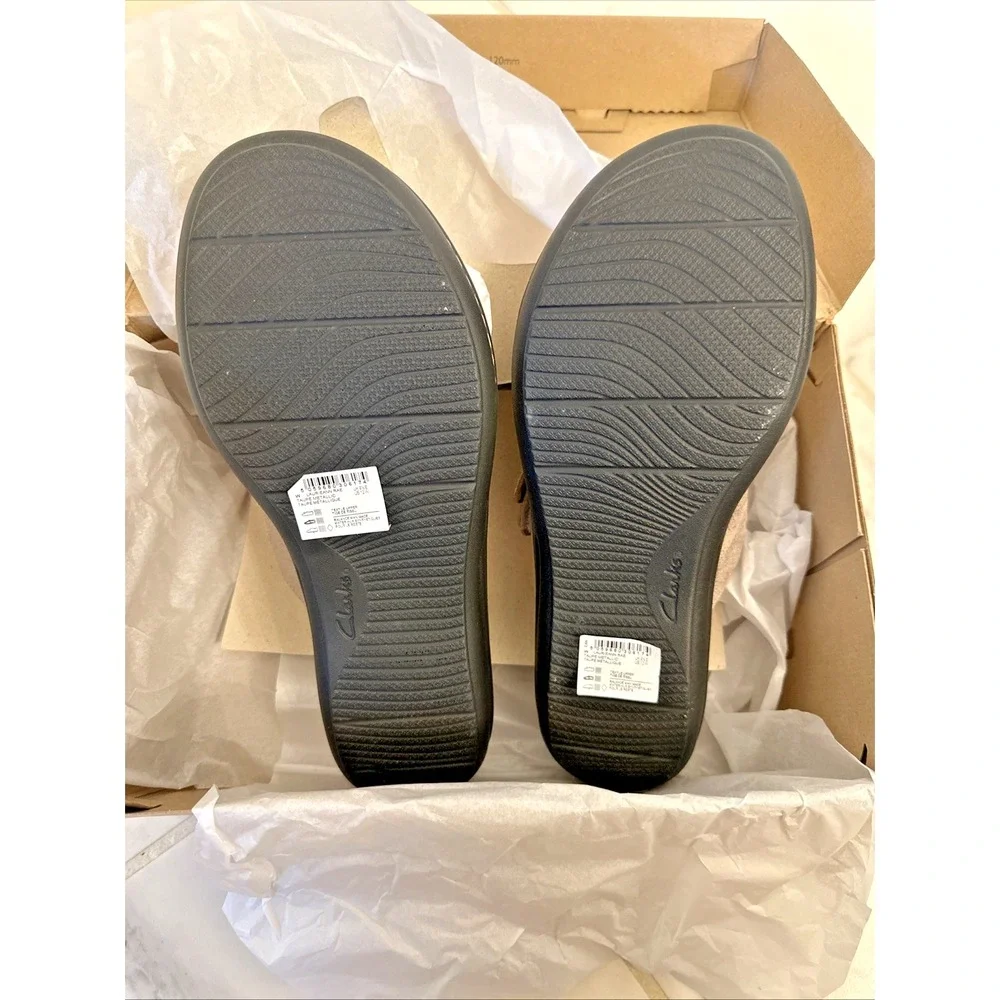 Clark's Women Size 12‎ Wide Laurieann Rae Thong Slide Sandal Taupe Metallic